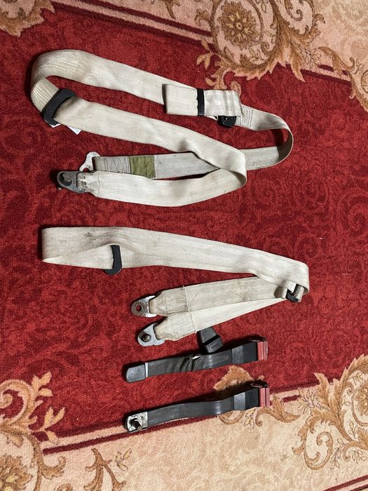 Продам ремні білі ваз 2103