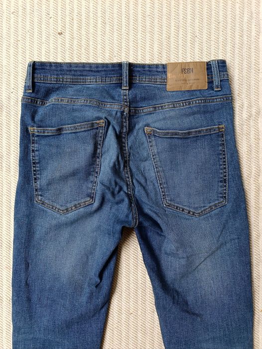 Ciemne Jeansy Skinny Straight Rurki Proste
