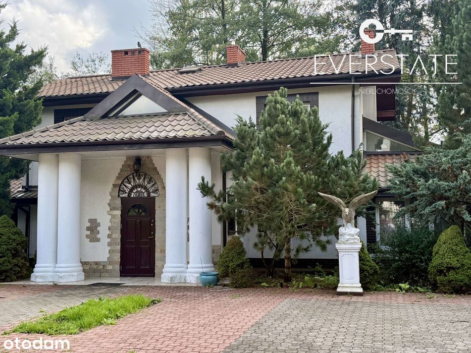 Ul. Diamentowa - Dom wolnostojący z działką 3300m2