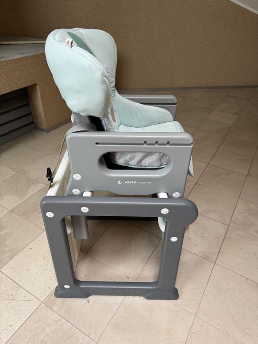 Cadeira Alimentação Jané Activa Evo 2 em 1 (converte em mesa + cadeira)