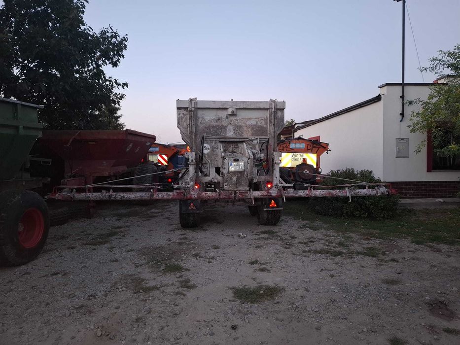 Rozsiewacz wapna Streumaster 12000 S