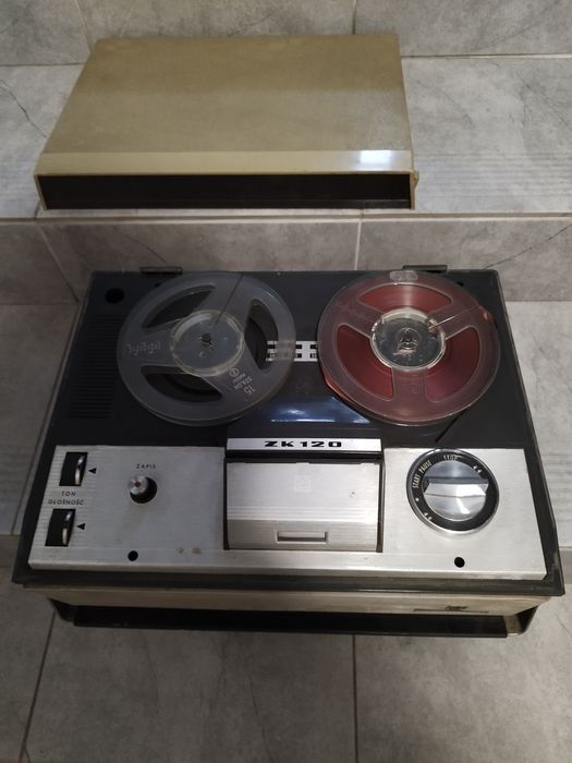 Magnetofon Grundig plus szpule