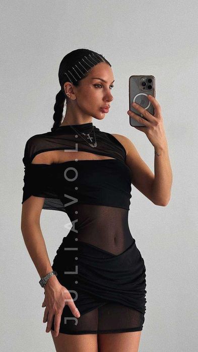 Чорна міні-сукня сітка