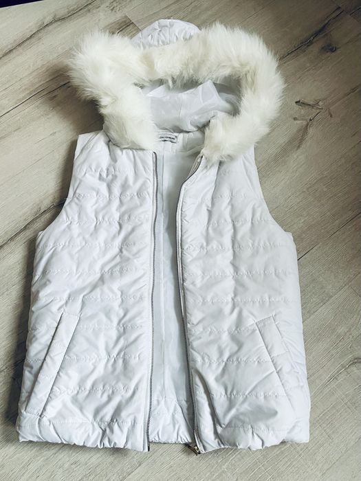 Белый прогулочный спортивный костюм тройка жилет, штаны, кофта