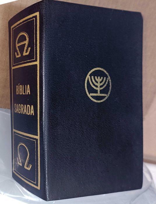 Bíblias sagradas, lote de 4