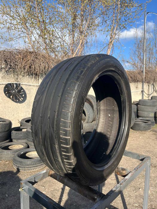Комплект шин Dunlop 245/45 R18