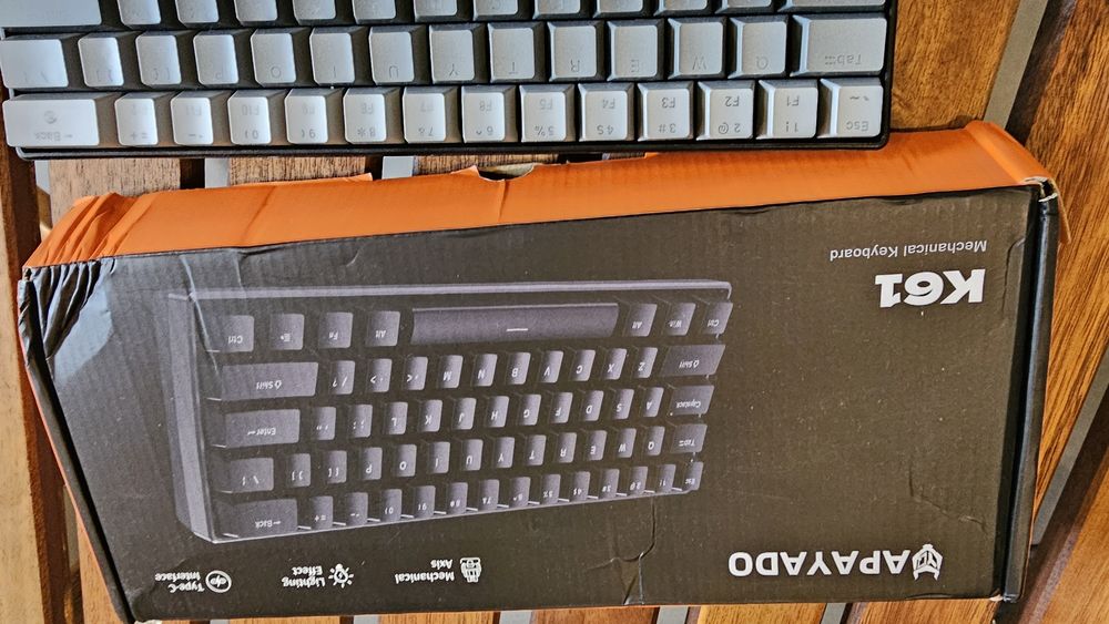Klawiatura mechaniczna podświetlana K61