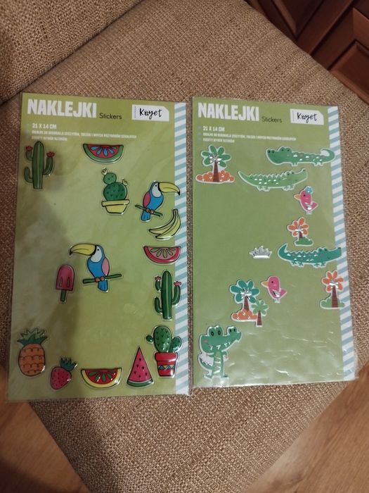 Zeszyt, segregator, naklejki