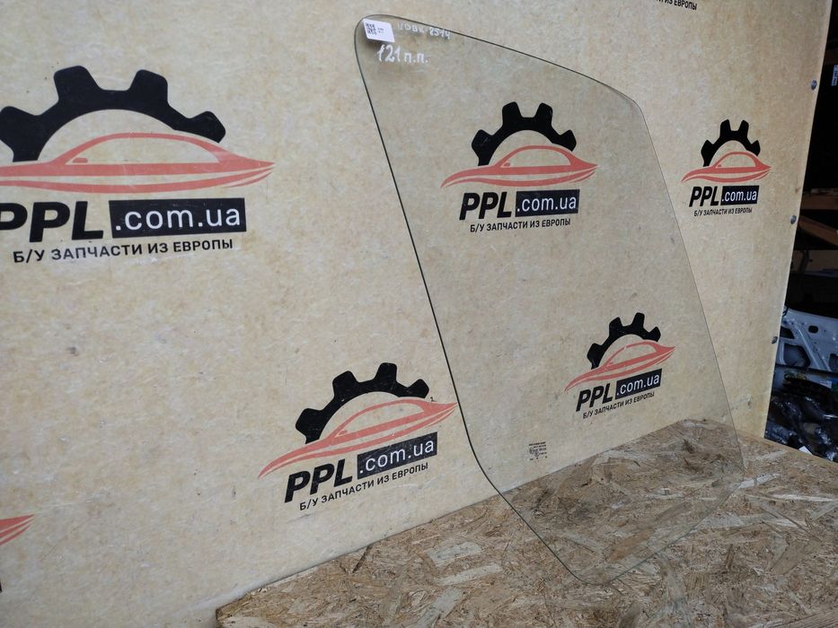 Mercedes Sprinter W906 2006-2018 Стекло двери переднее правое 2007 год