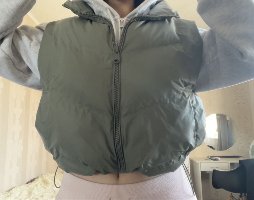Жилетка Zara стильна