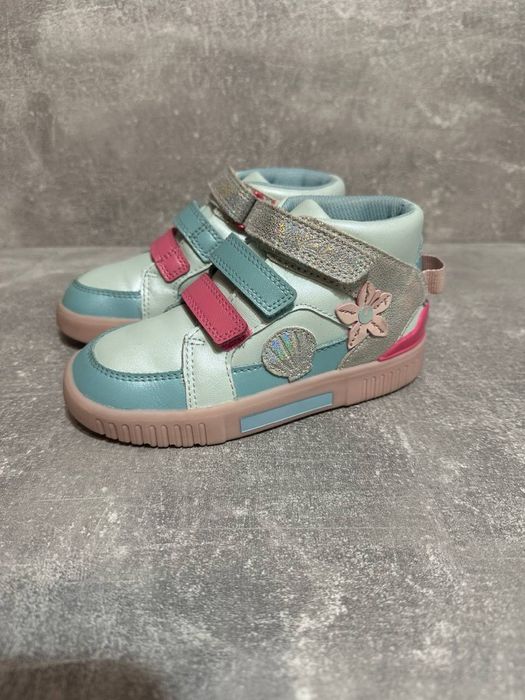 Кожаные ботинки   кроссовки/хайтопы Clarks Oslo Play K оригинал
