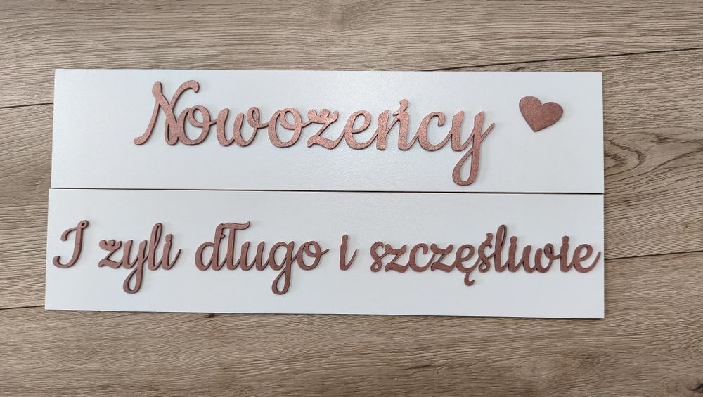 Młoda para tablice rejestracyjne ślub wesele