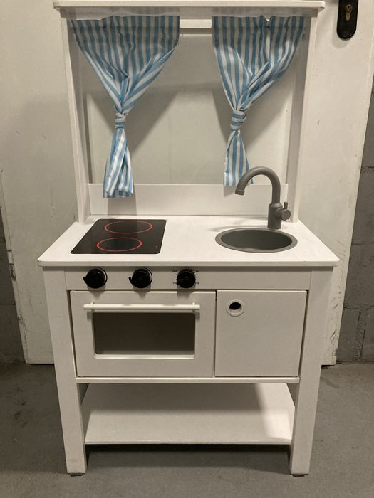 Drewniana kuchnia z Ikea w dobrym stanie i super cenie