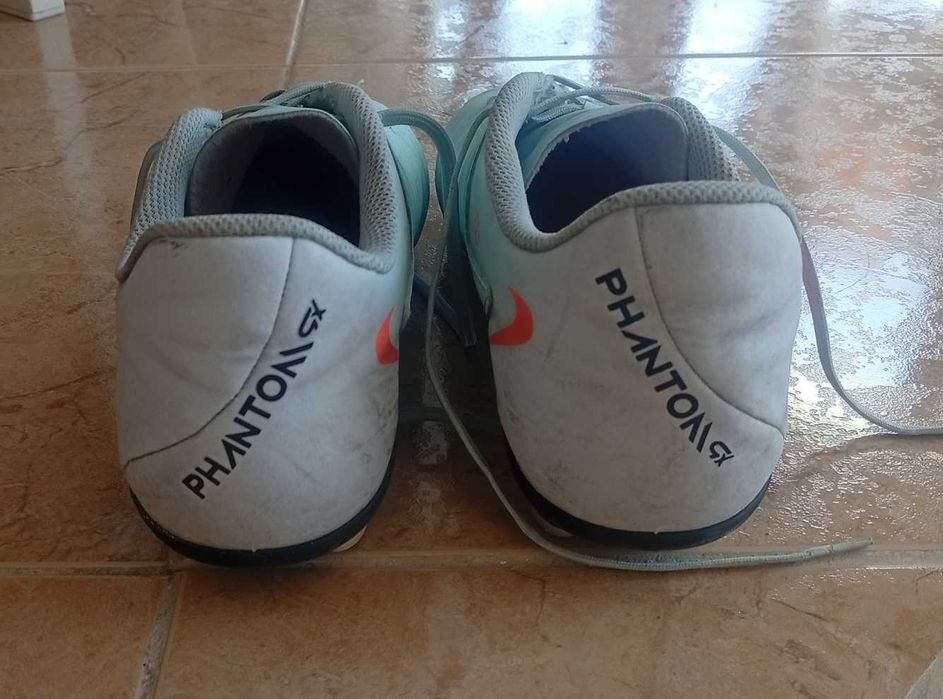 Chuteiras de futebol Phantom GX 2 Pro AG