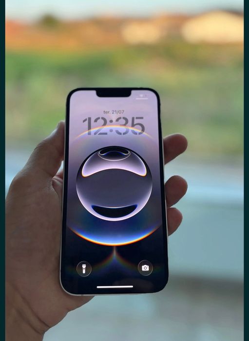 iPhone 16e com garantia Apple 97%-bateria