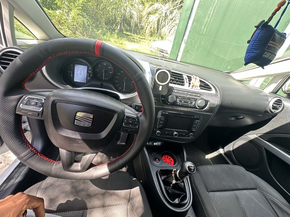 Seat leon 1.6TDI 105cv-2010