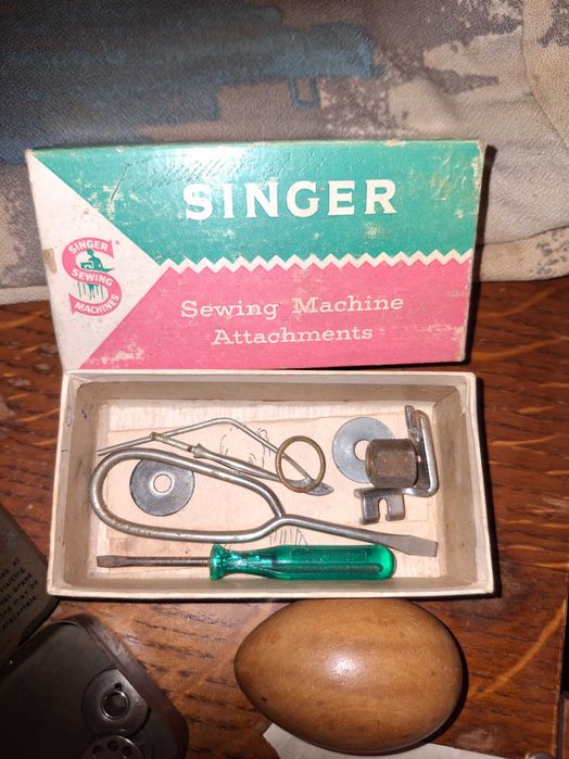Máquina de costura SINGER 1962