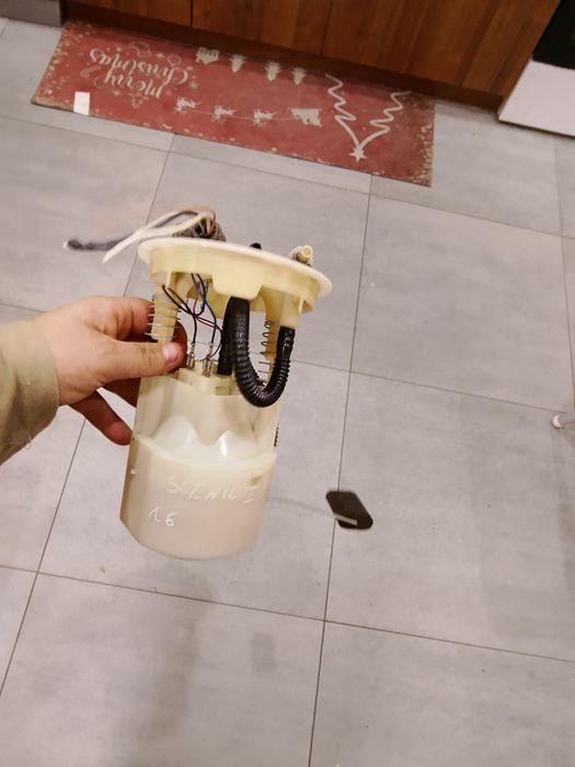 Pompa paliwa renault scenika 1