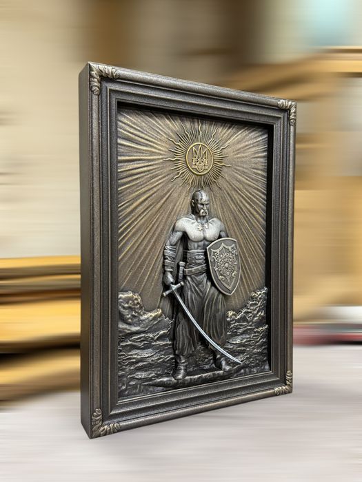 Авторський деревʼяний рельєф у рамі | Інтерʼєрний арт | Панно козак