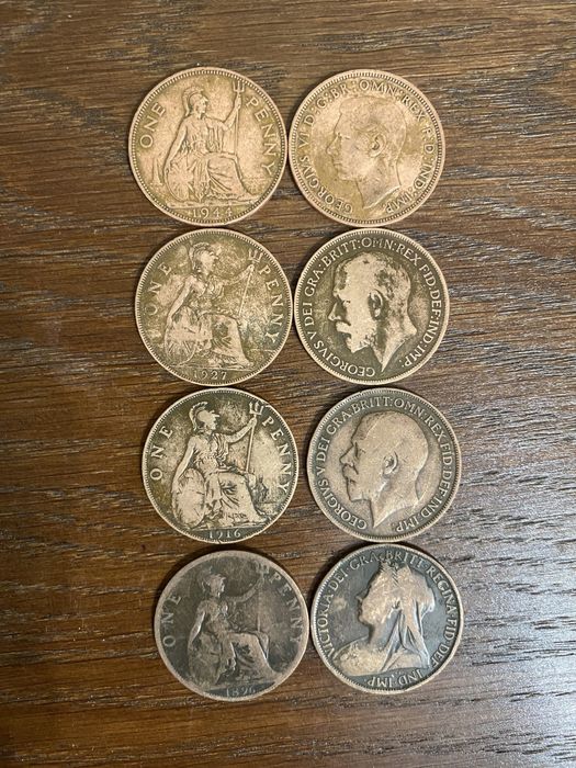 Продам англійські старовинні монети