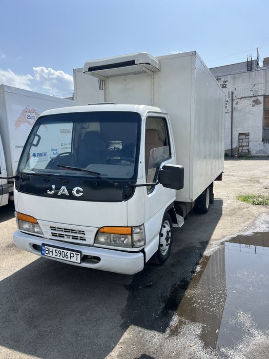 Прдам Jac 1020 рефрежиратор