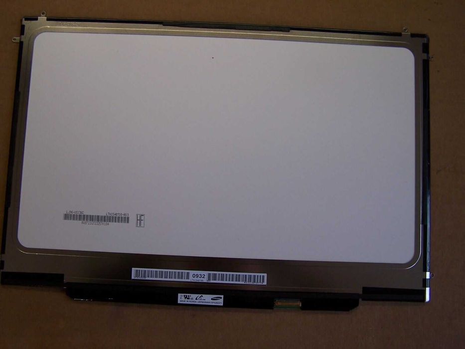 Матриця екран lcd 40pin Apple Macbook Pro A1286 LTN154BT08 A1297 A1287