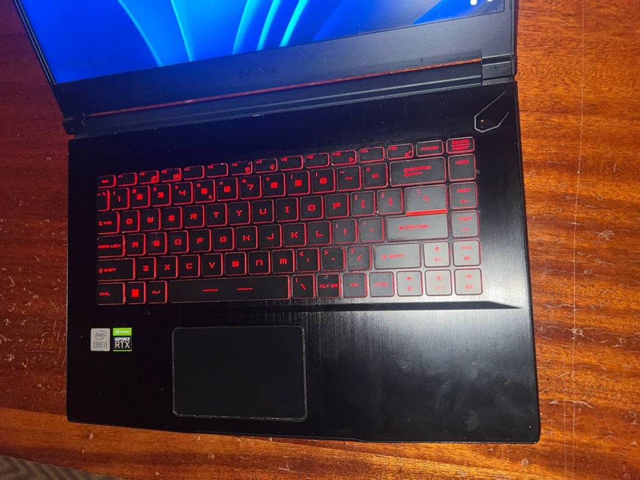 Ноутбук MSI GF63 Thin 10