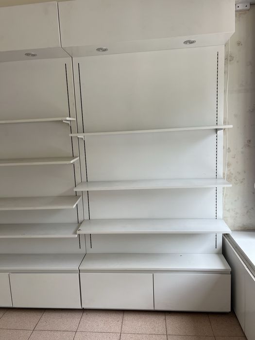 Prateleiras de exposição para loja!