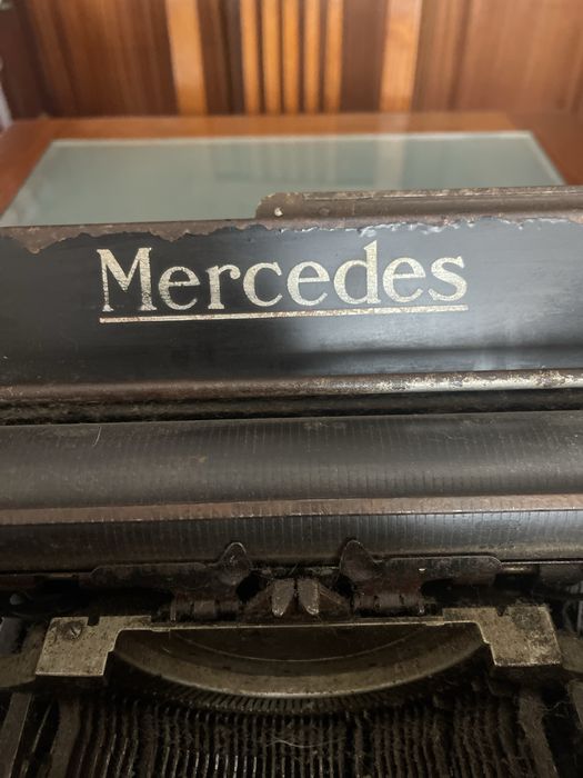 Maquina de escrever Mercedes