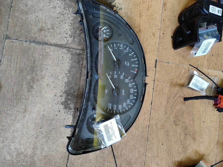 Opel Corsa C licznik