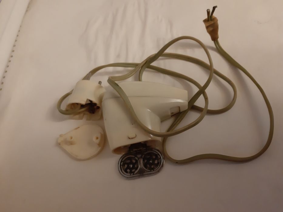 Продам бритву на запчасти или на ремонт