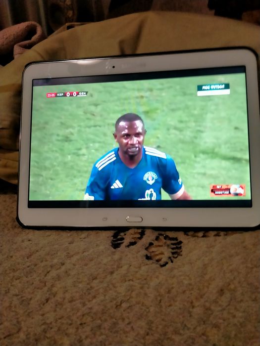 Планшет Самсунг tab 4