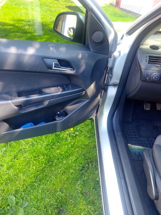 Продам Opel astra h 1.6