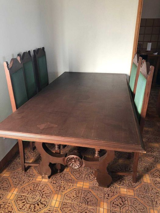 Mesa jantar c/ 8 cadeiras