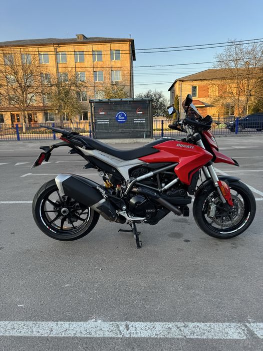 Ducati Hypermotard Hyperstrada 939