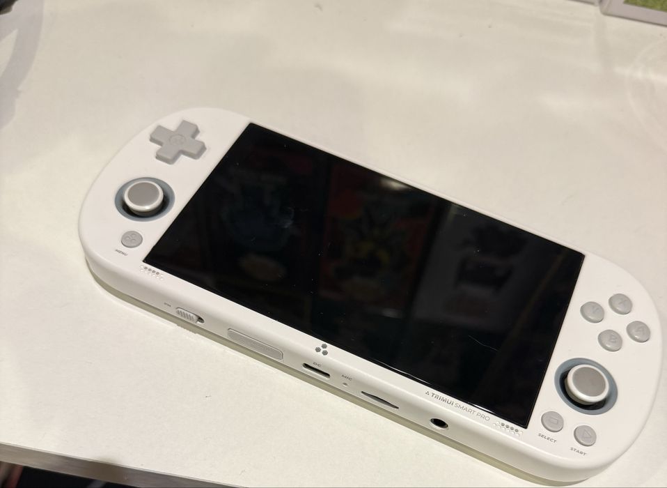 Trimui smart pro como nova