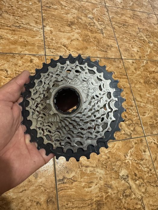 SRAM kaseta XG-1270-D1 Force AXS 10-33T, 12rz srebrna