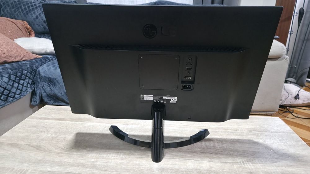 Monitor LG 27" 4K
