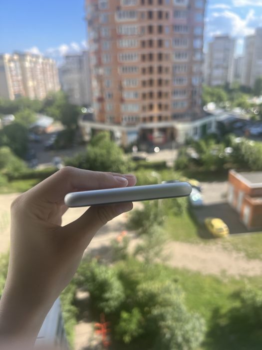 Iphone XR 128 гігабайт, білий