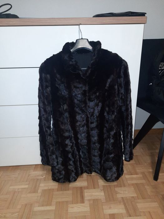 Futro z norek czarne