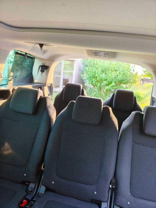 Продам автомобіль Peugeot 5008
