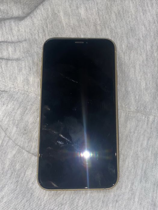 iPhone XR 128 GB żółty