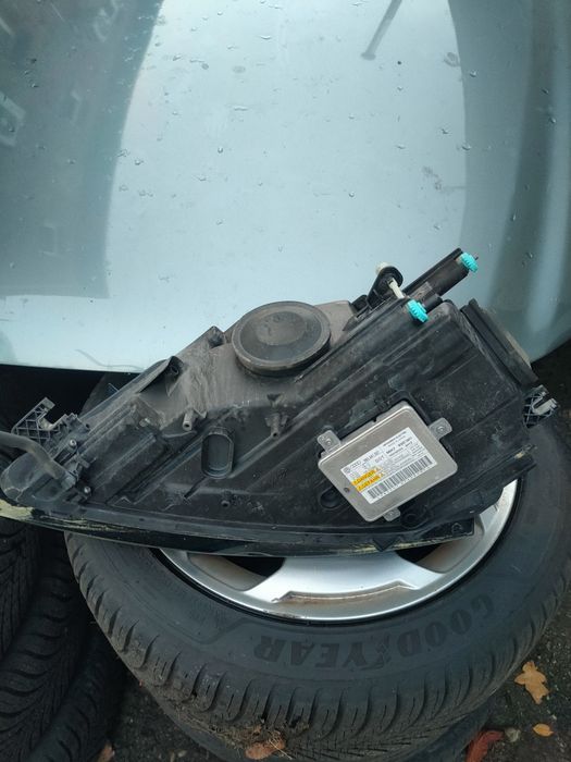 Audi A3 8P lift lampa przód xenon bixenon przednia tył części LY7E