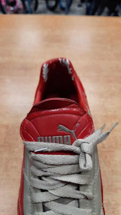 Buty korki ( wkręty ) Puma ( rozmiar 40 )