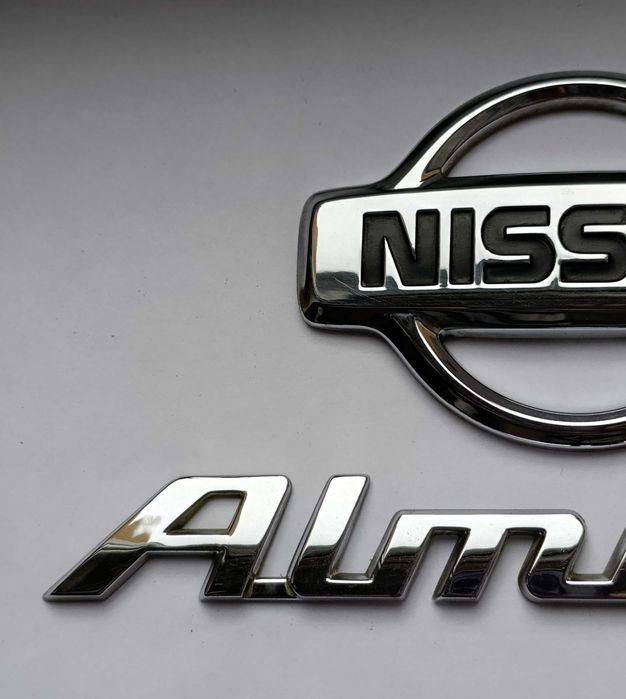Napis emblemat Nissan Almera 00-03r