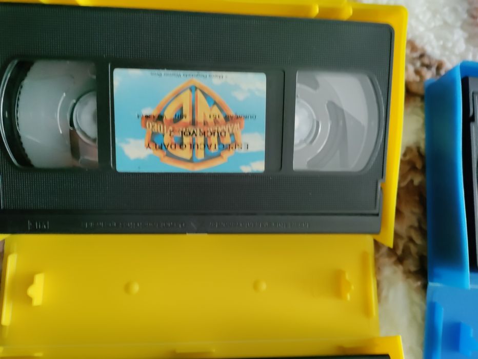 4 cassetes de vídeo
