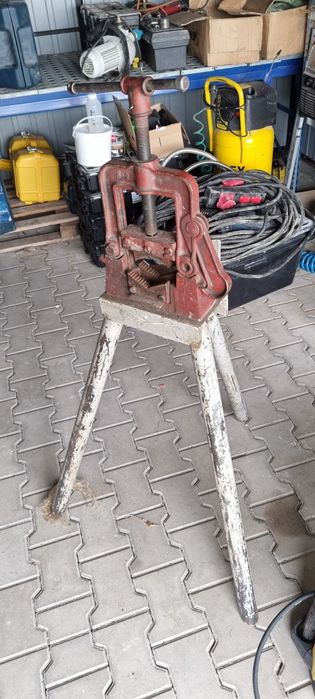 Imadło do rur francuskie