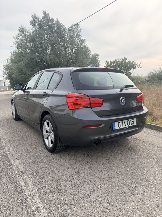 Bmw 116d EfficientDynamics Sport Line foto 3