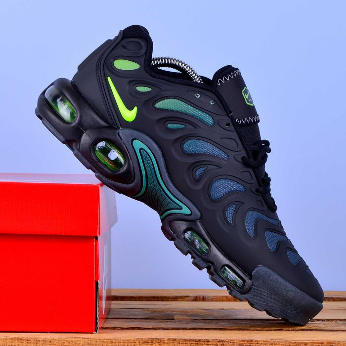 (1977) Кросівки Nike Air Max TN Plus Drift чорні з зеленим (41-46) найк найки