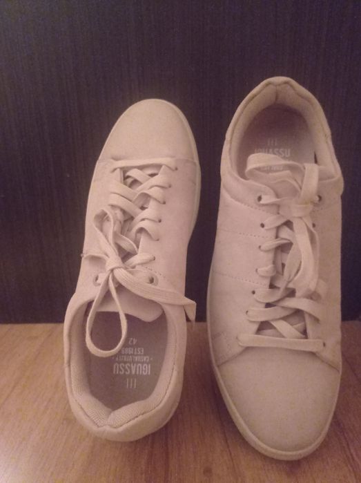 Buty męskie sneakersy beżowe 42